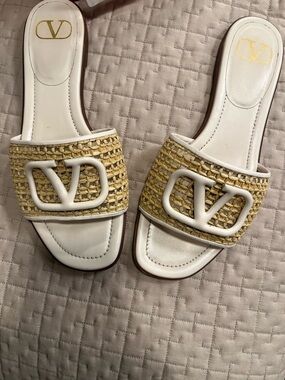 Valentino Garavani White Leather & Natural Raffia V-Logo Slide Sandals